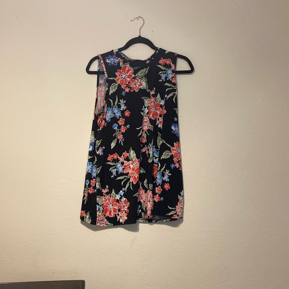 Apt 9 Floral Black  Tank Top